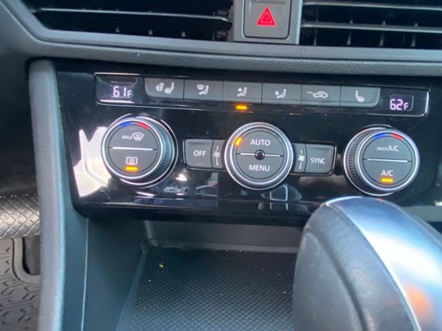 Used 2019 Volkswagen Jetta R-Line image 22