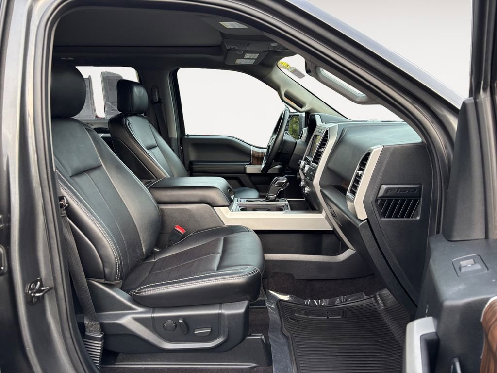 Used 2019 Ford F150 Lariat w/ Equipment Group 502A Luxury image 11