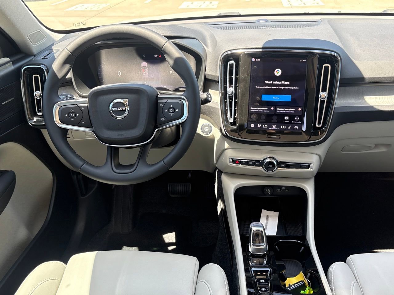 New 2026 Volvo XC40 B4 Plus w/ Protection Package Premier image 10