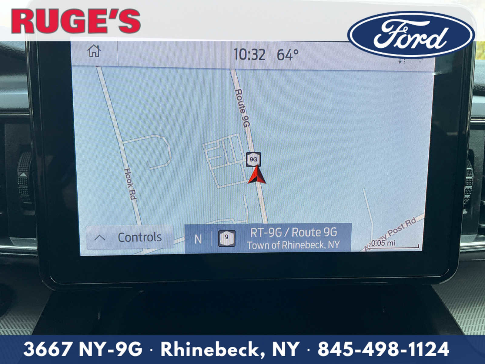 Used 2020 Ford Explorer XLT w/ Equipment Group 202A AWD/4WD image 21