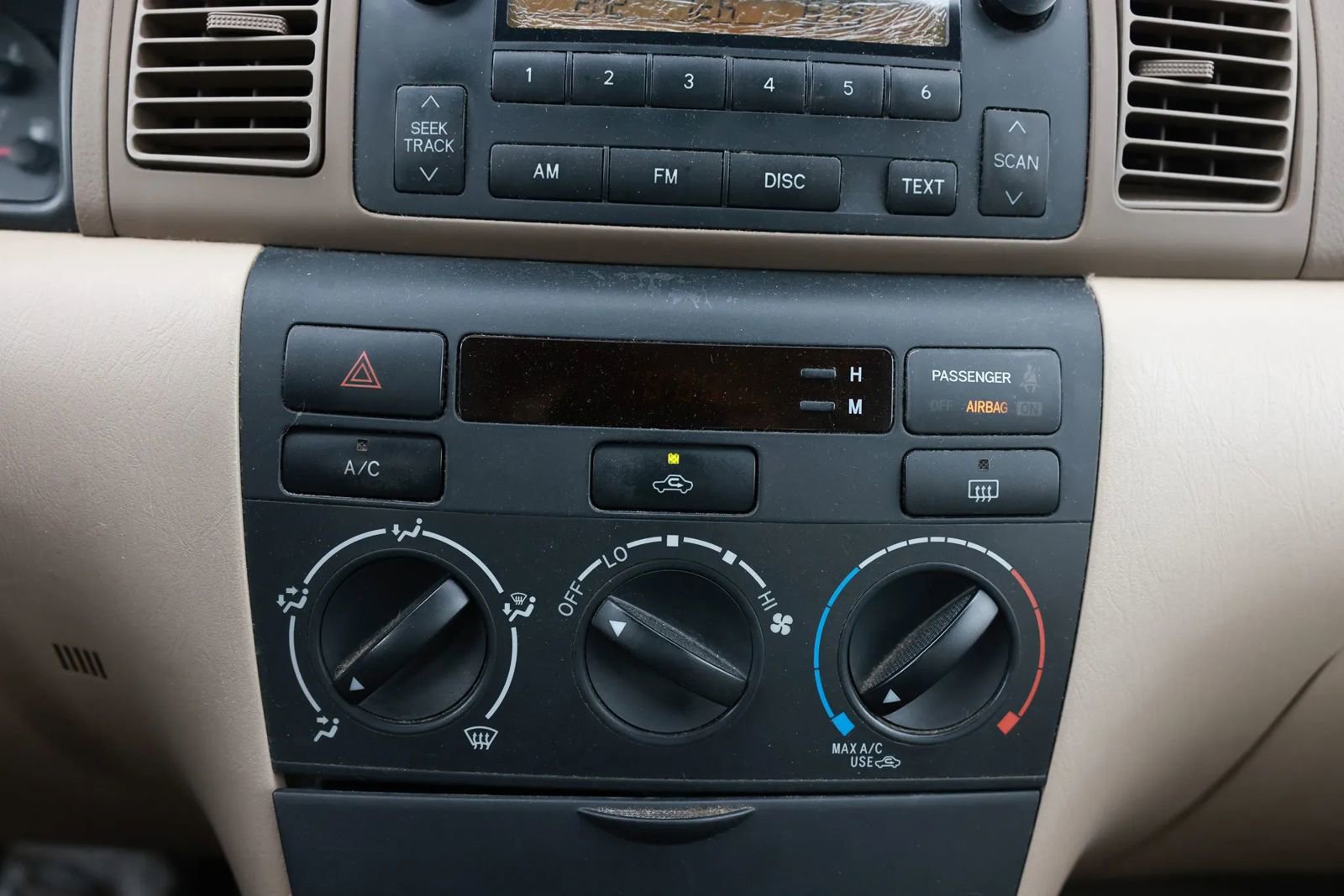 Used 2005 Toyota Corolla S FWD image 32