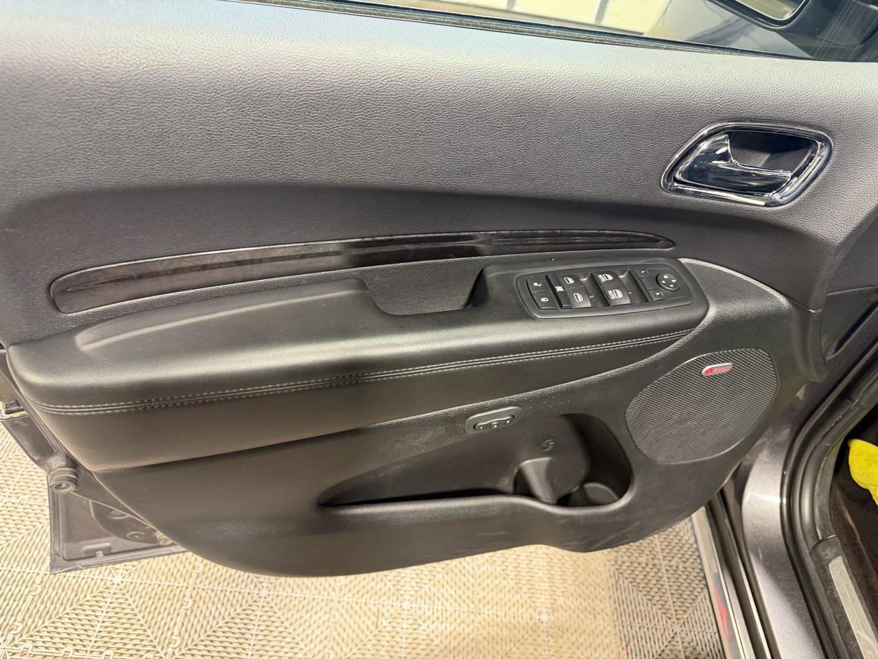 Used 2016 Dodge Durango Limited w/ Premium Group image 28