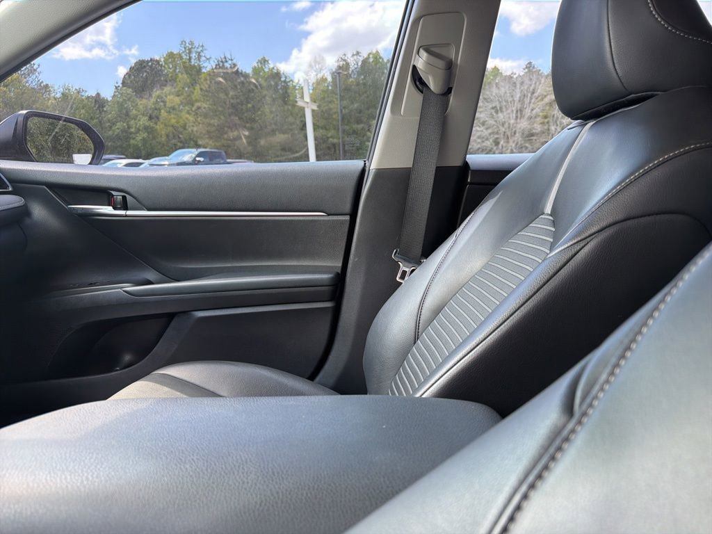 Used 2022 Toyota Camry SE AWD/4WD image 17