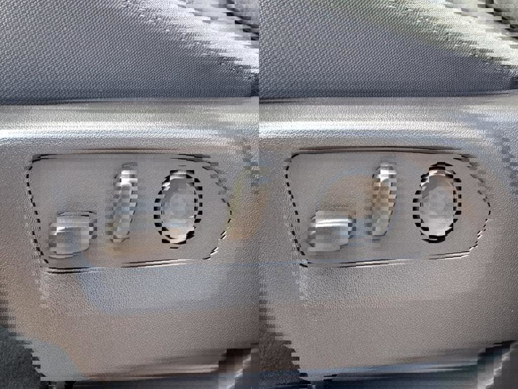 New 2025 Chevrolet Silverado 2500 Custom w/ Custom Value Package image 12