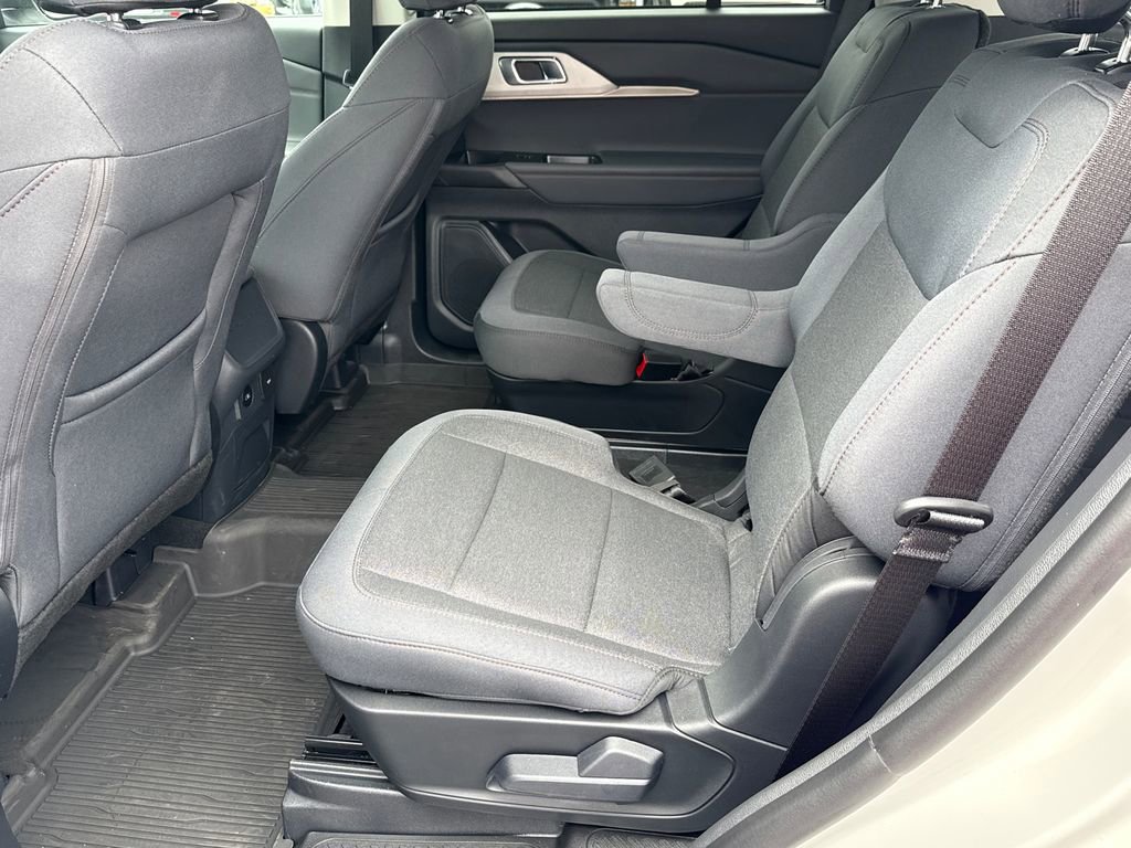 Certified 2026 Ford Explorer Active image 21