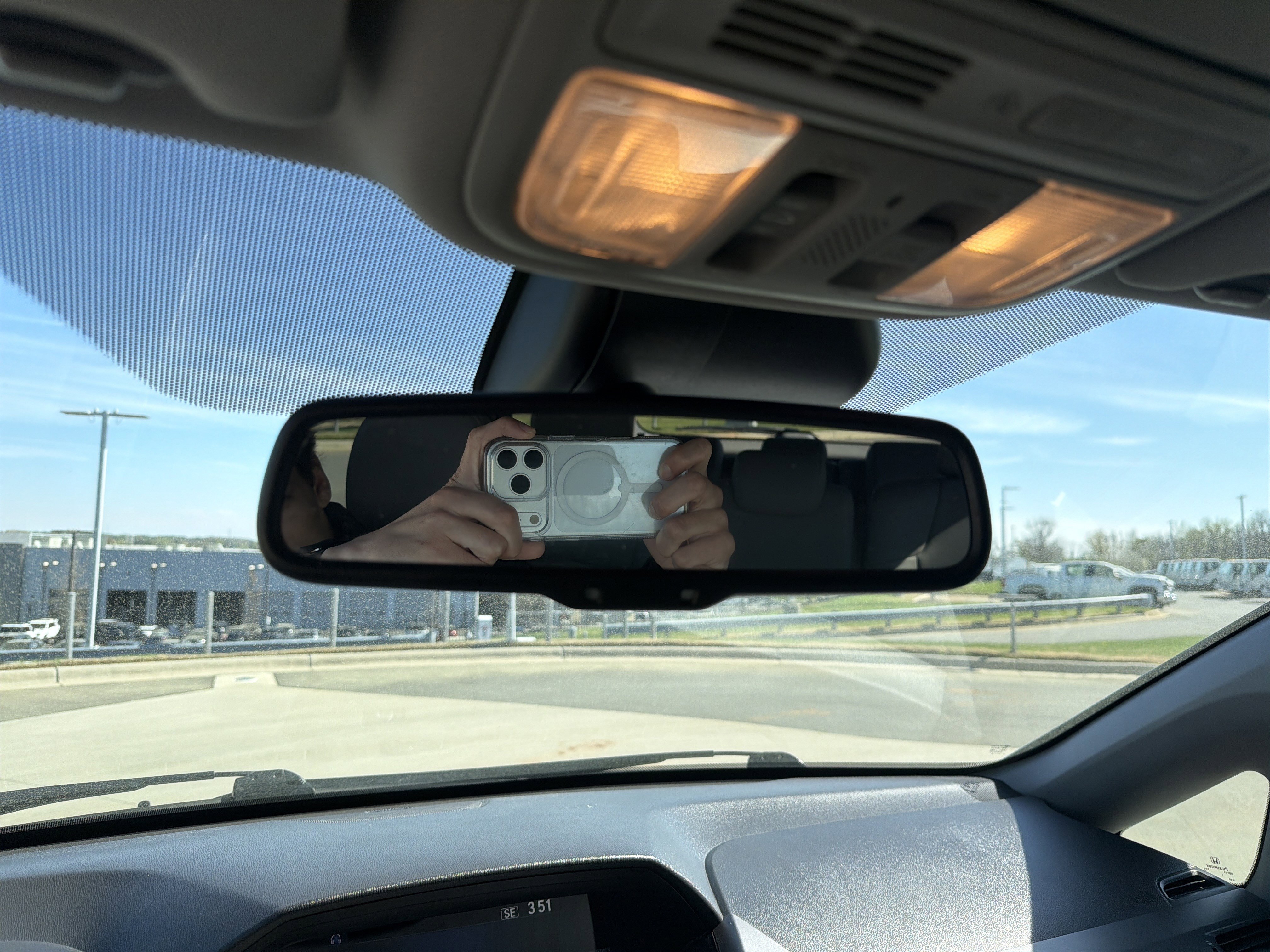 Used 2015 Honda Odyssey EX-L image 27