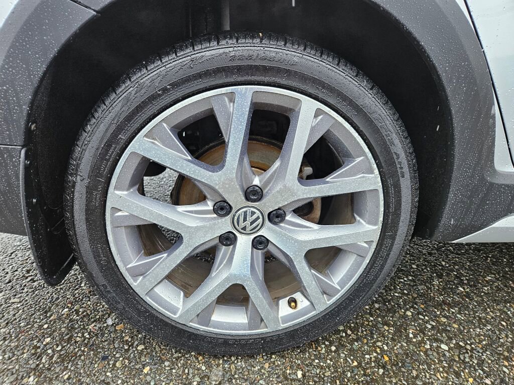 Used 2017 Volkswagen Golf Alltrack SE image 14