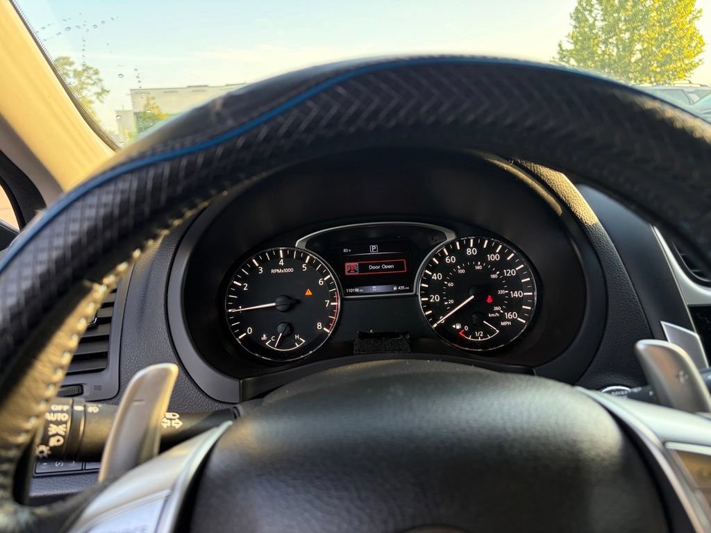 Used 2018 Nissan Altima 2.5 SR w/ SR Midnight Edition FWD image 16