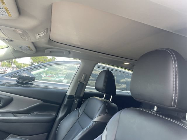 Used 2020 Nissan Murano SL w/ Moonroof Package FWD image 13