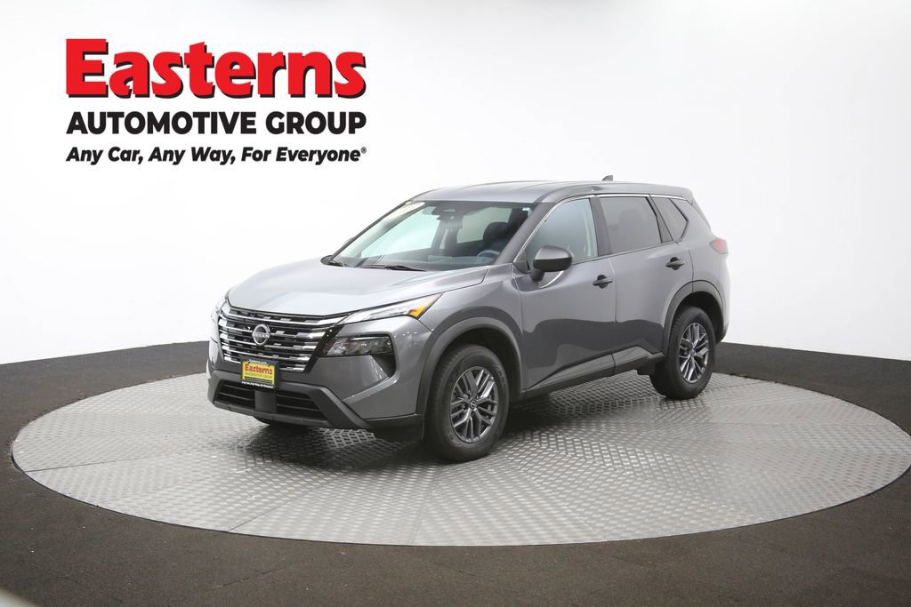 Used 2024 Nissan Rogue S image 57