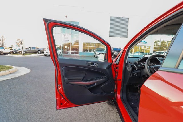 Used 2021 Ford EcoSport SE image 33