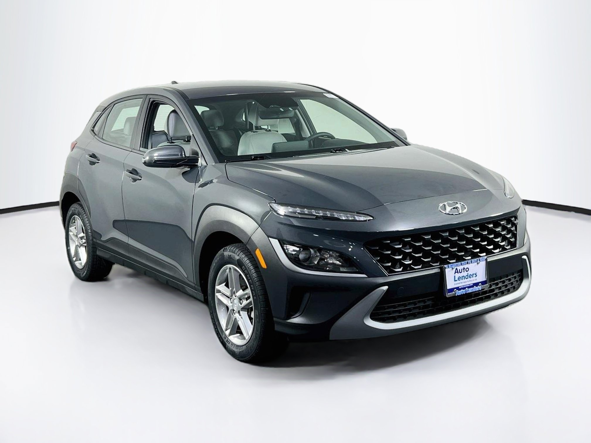Used 2023 Hyundai Kona SE w/ Cargo Package AWD/4WD image 3