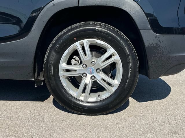 Used 2023 GMC Terrain SLE w/ LPO, Floor Liner Package FWD image 14