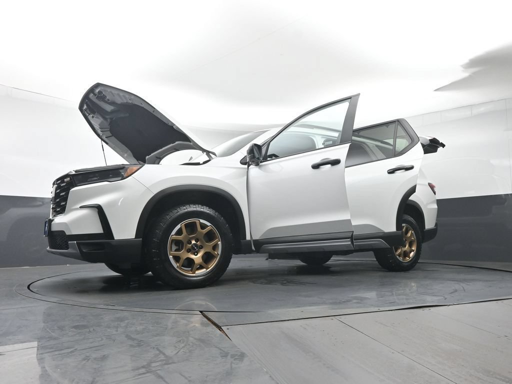 Certified 2024 Honda Pilot TrailSport image 46