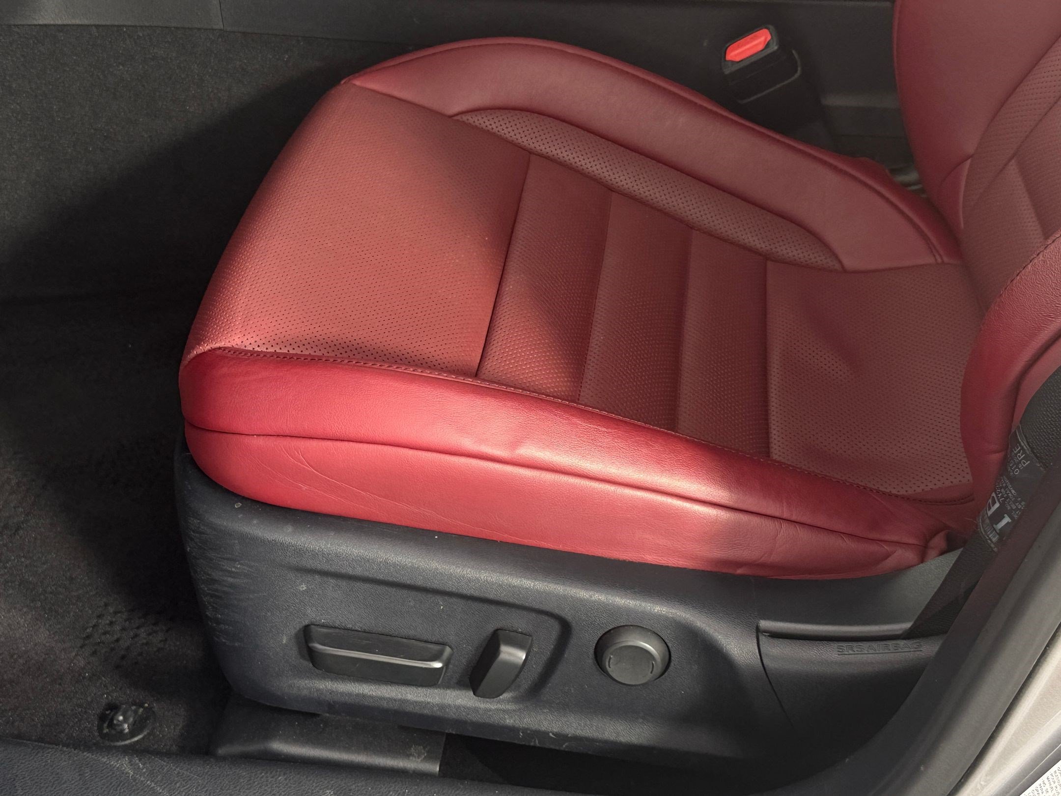 Used 2019 Lexus IS 300 F Sport w/ F Sport Package RWD image 13
