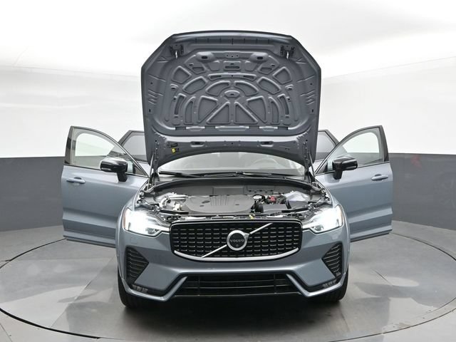Used 2023 Volvo XC60 B5 Ultimate w/ Climate Package FWD image 54