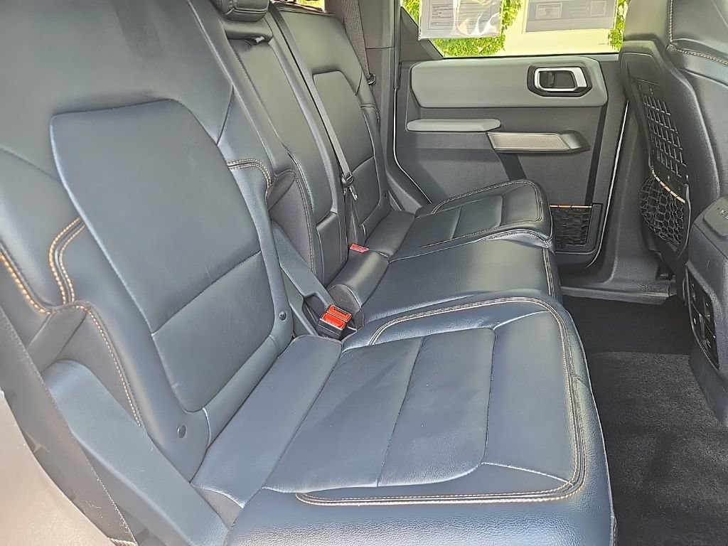 Used 2023 Ford Bronco Badlands w/ Sasquatch Package AWD/4WD image 35