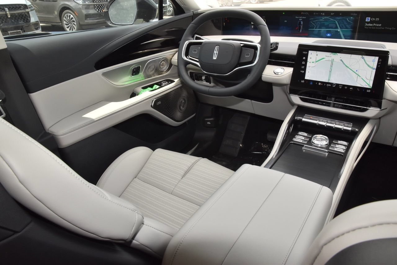 New 2026 Lincoln Nautilus Reserve AWD/4WD image 22