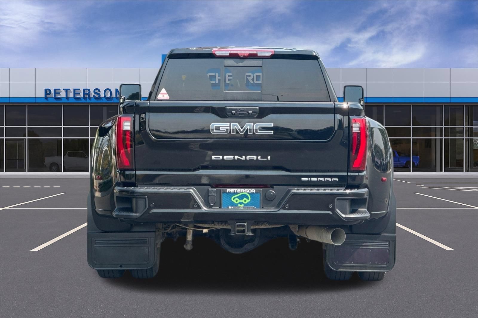 Certified 2025 GMC Sierra 3500 Denali Ultimate AWD/4WD image 5