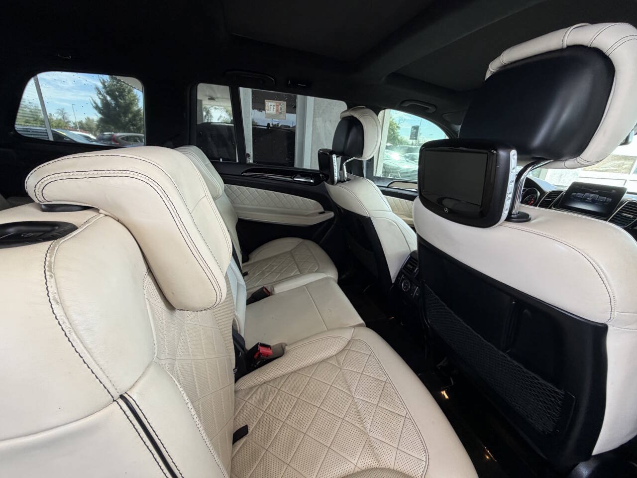 Used 2018 Mercedes-Benz GLS 550 4MATIC image 16
