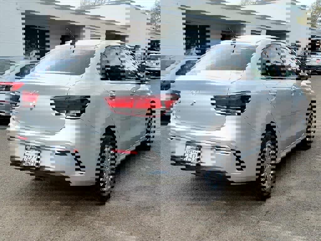 Used 2023 Kia Rio LX image 4