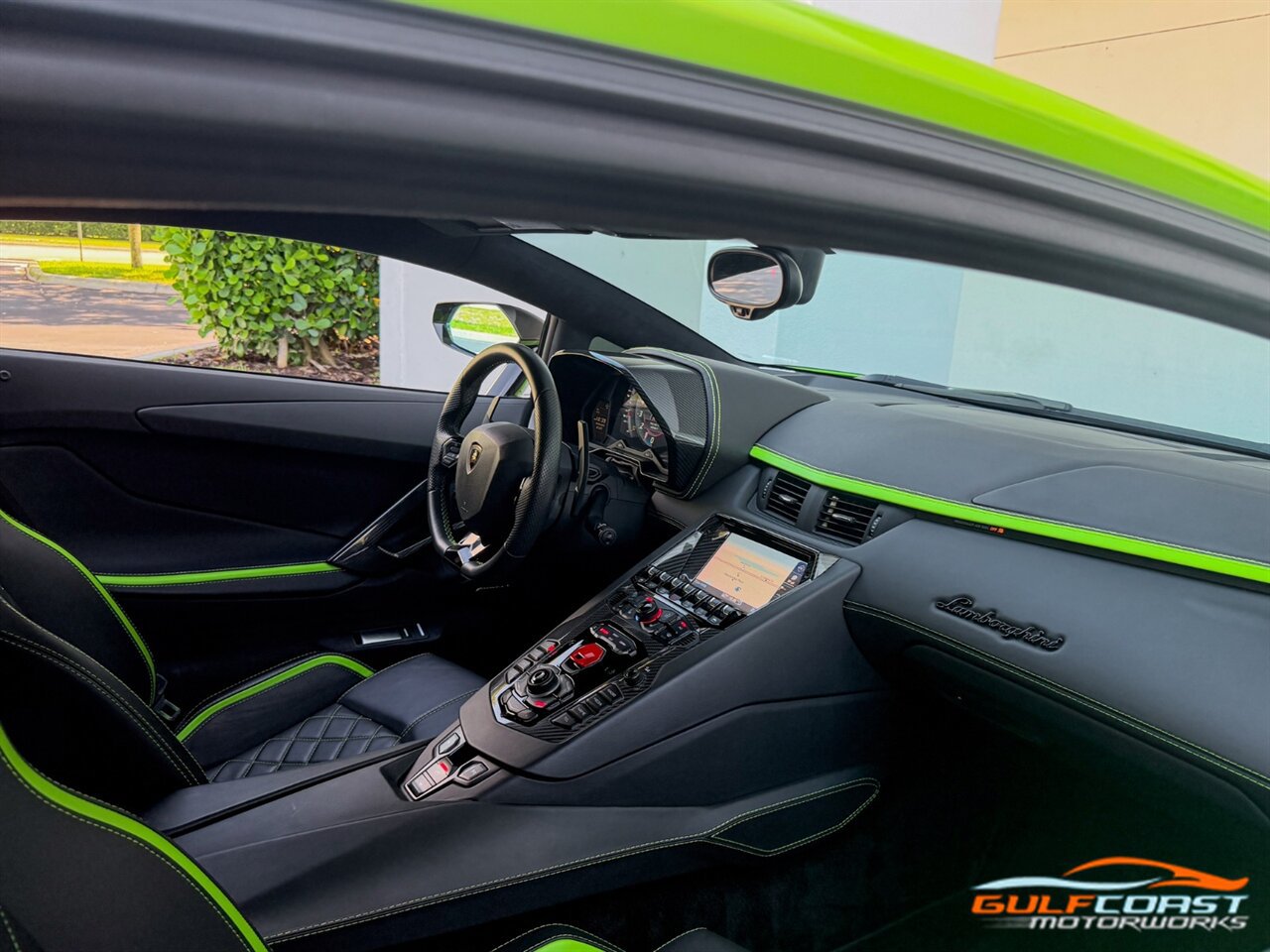 Used 2018 Lamborghini Aventador S AWD/4WD image 28