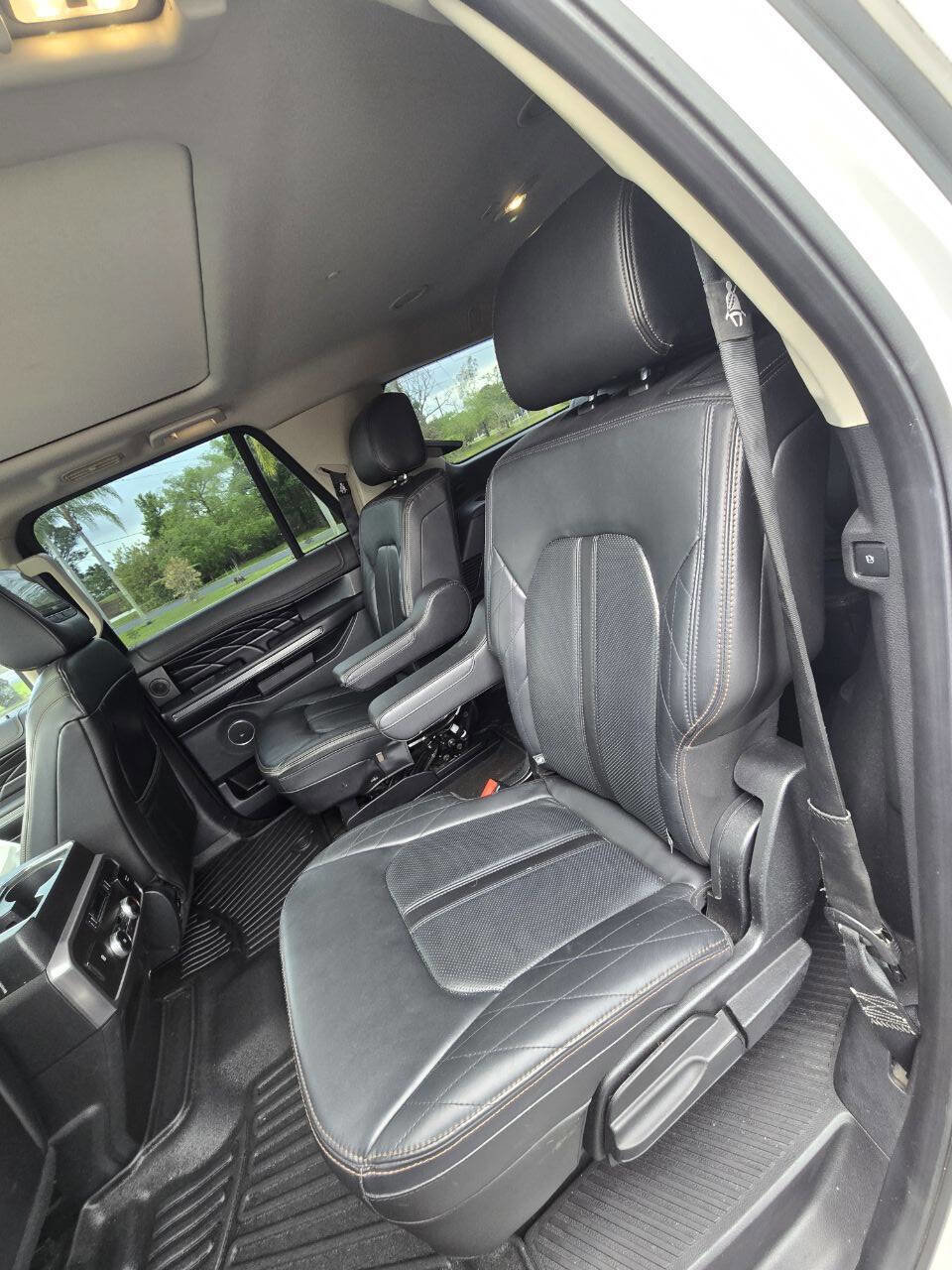 Used 2018 Ford Expedition Max Platinum image 9