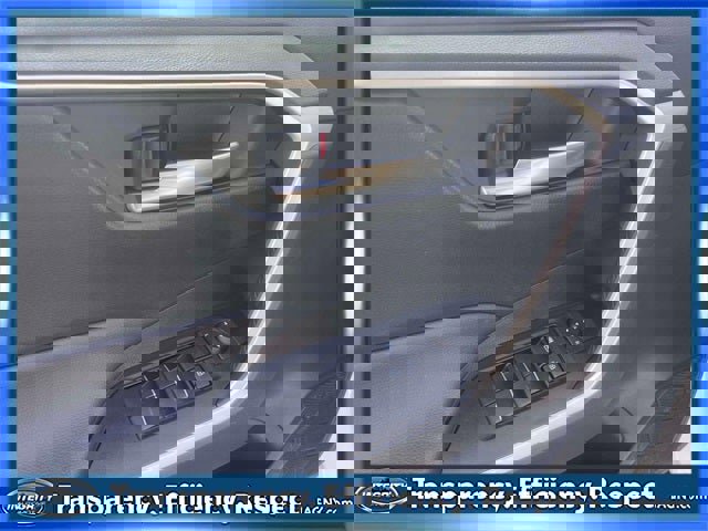 Used 2025 Toyota RAV4 XLE w/ Convenience Package image 17