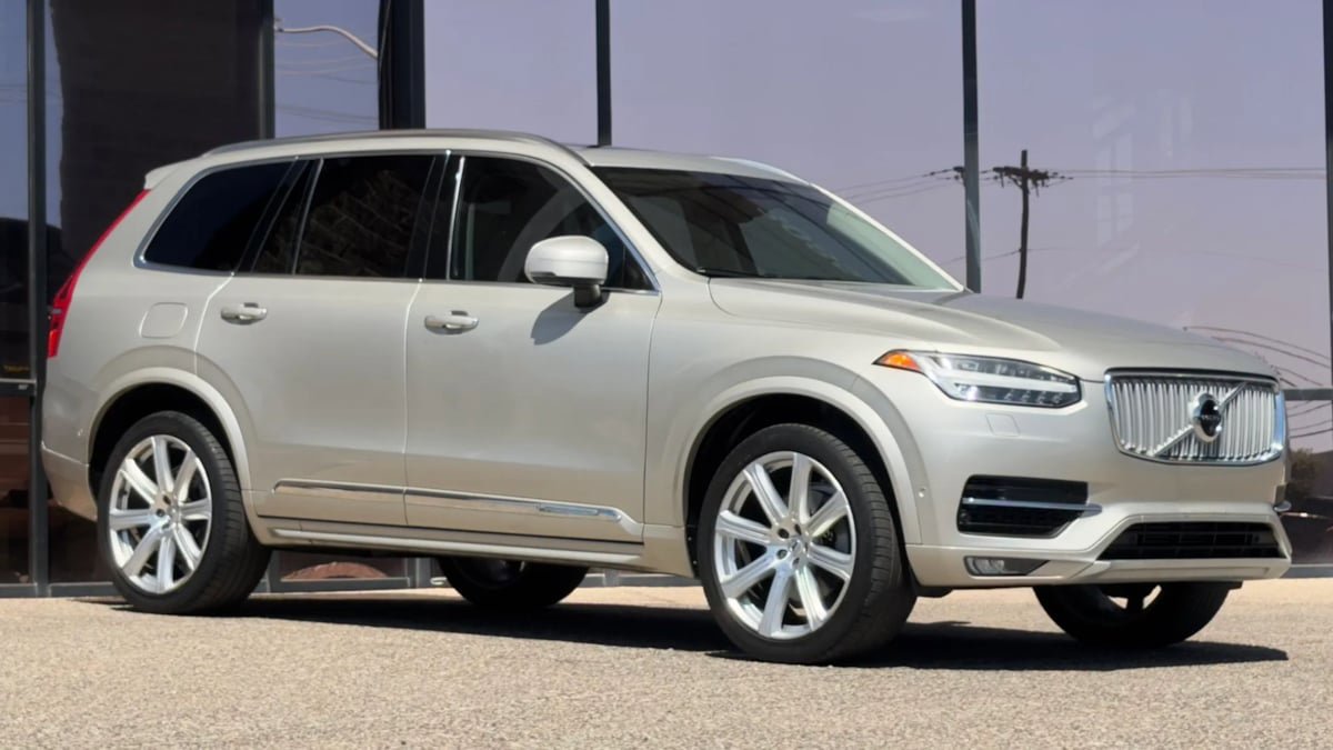 Used 2017 Volvo XC90 T6 Inscription w/ Vision Package AWD/4WD image 22