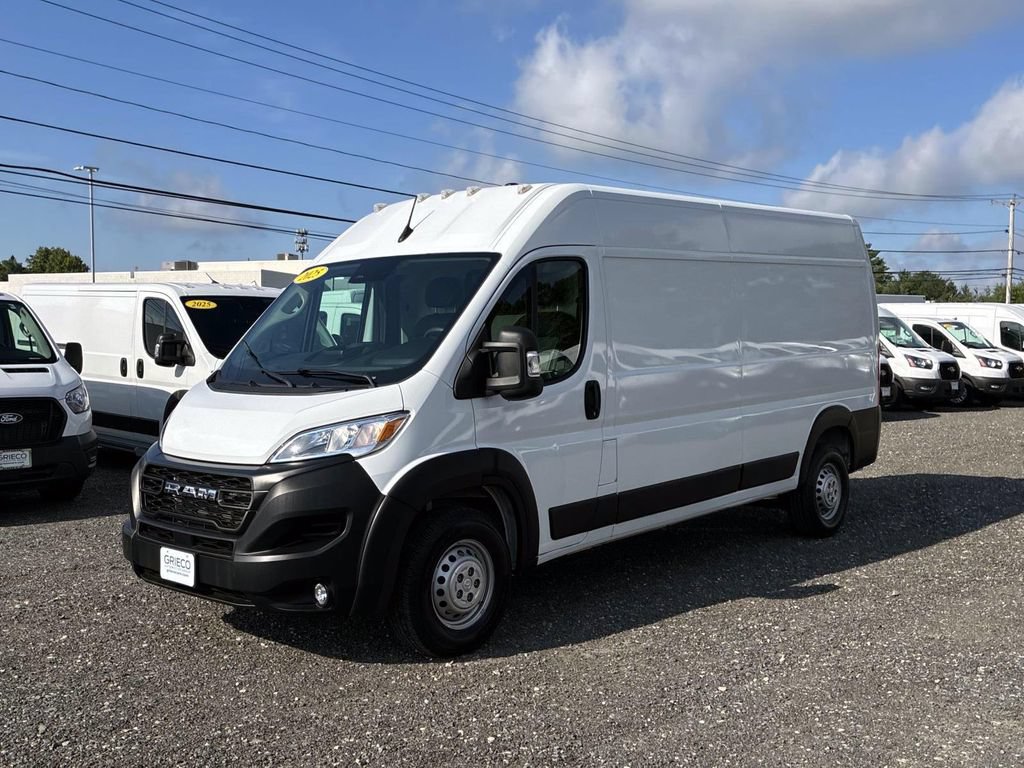 Used 2025 RAM ProMaster 3500 w/ Convenience Group FWD image 3