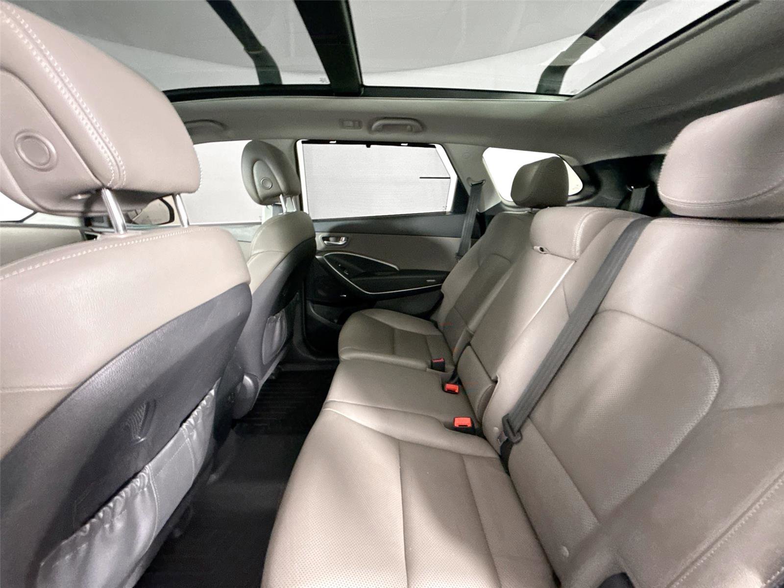 Used 2017 Hyundai Santa Fe SE image 37