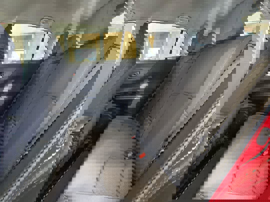 Used 2023 Toyota Venza LE image 21