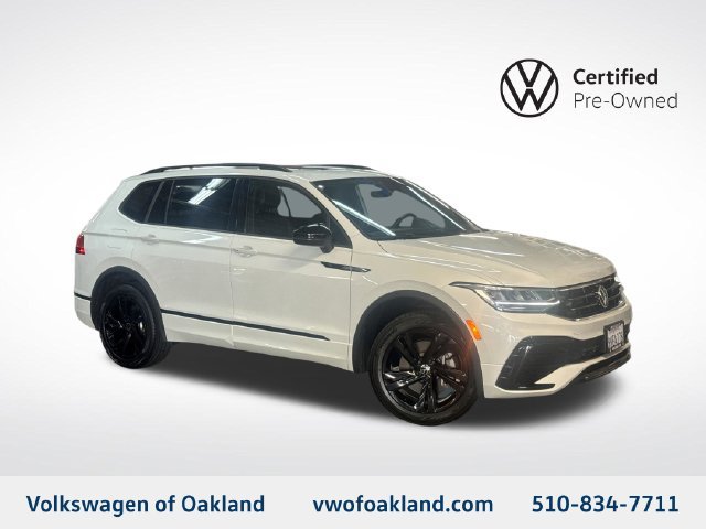 Certified 2024 Volkswagen Tiguan SE R-Line AWD/4WD image 1