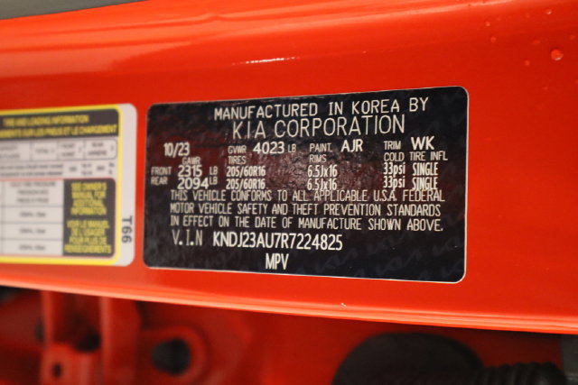 Used 2024 Kia Soul LX w/ Option Group 015 FWD image 35