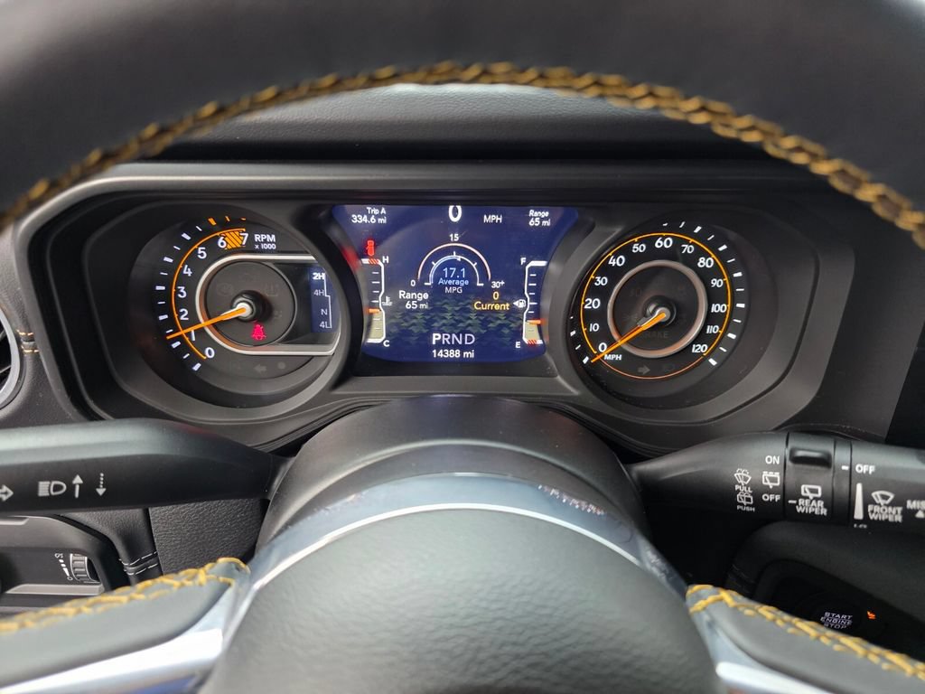 Used 2024 Jeep Wrangler Unlimited Sahara w/ Technology Group AWD/4WD image 20