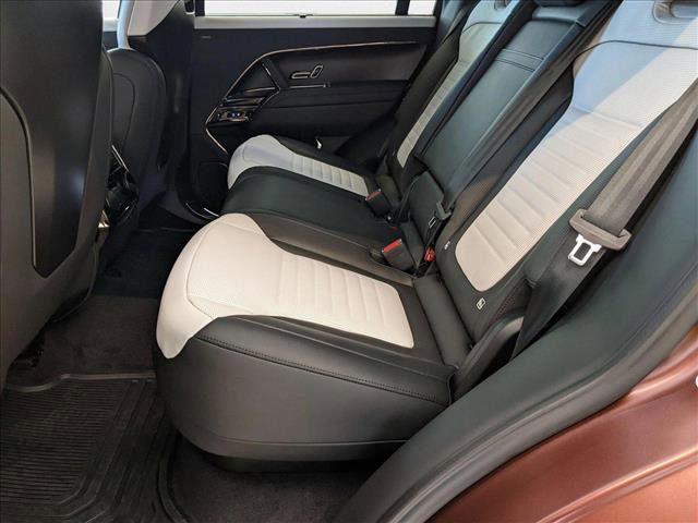 New 2025 Land Rover Range Rover Sport SV Edition Two image 15
