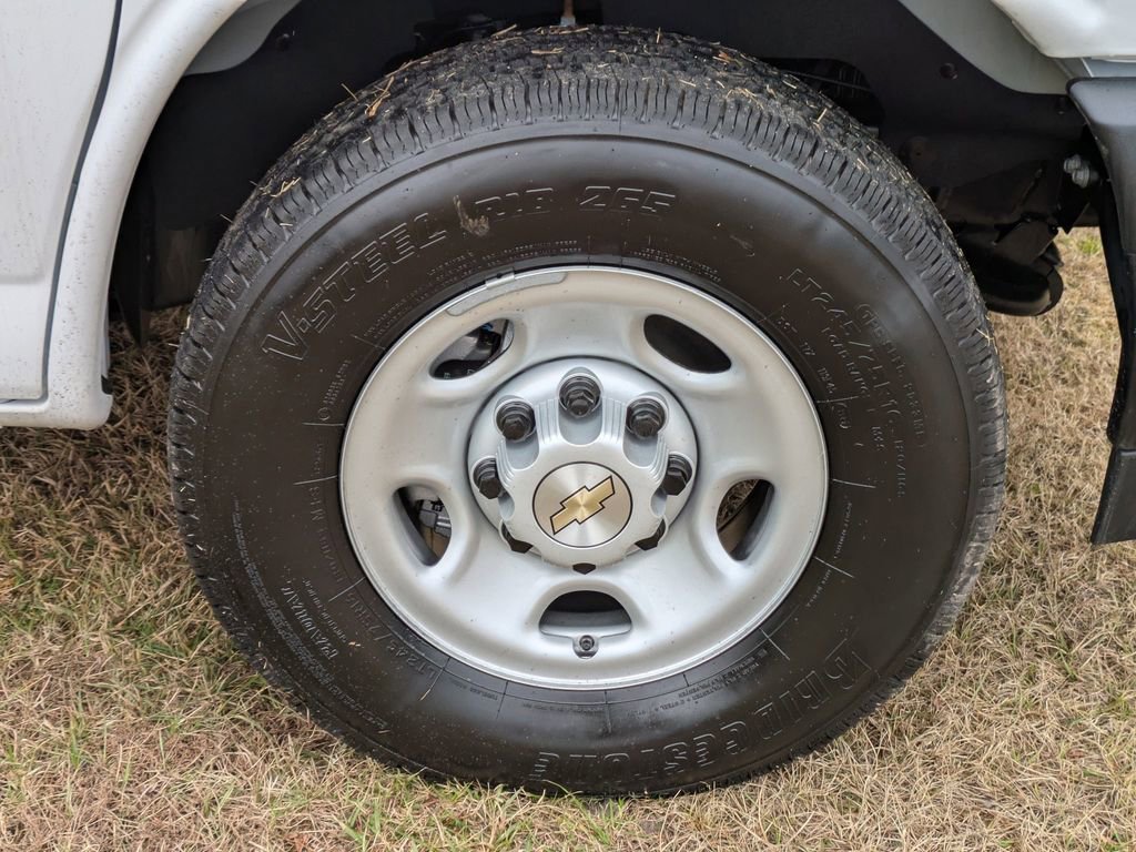 New 2025 Chevrolet Express 3500 Extended w/ Driver Convenience Package image 13