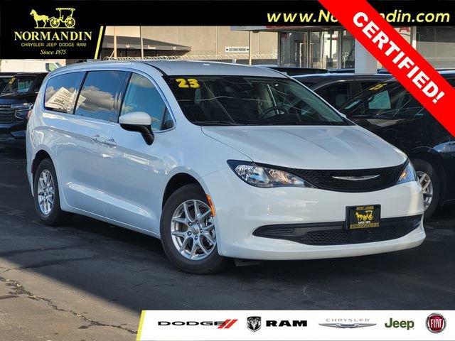 Certified 2023 Chrysler Voyager LX FWD image 1