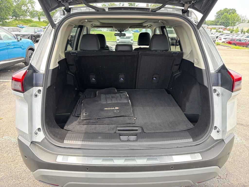 Used 2023 Nissan Rogue SV w/ SV Premium B Package AWD/4WD image 33