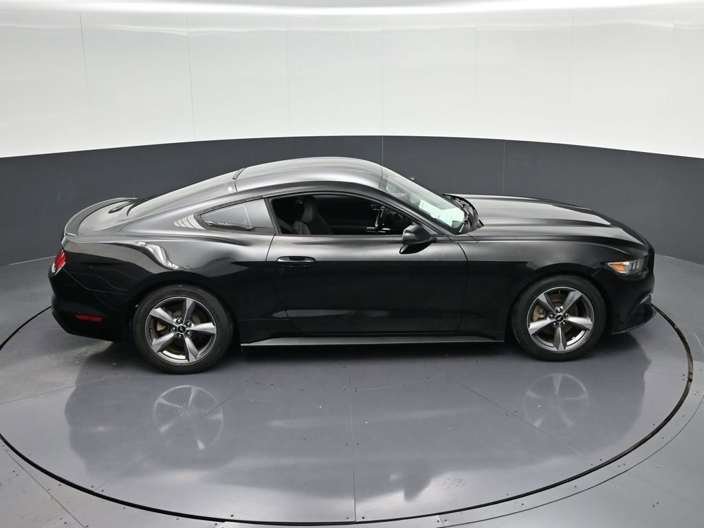 Used 2016 Ford Mustang Coupe w/ Equipment Group 051A RWD image 25