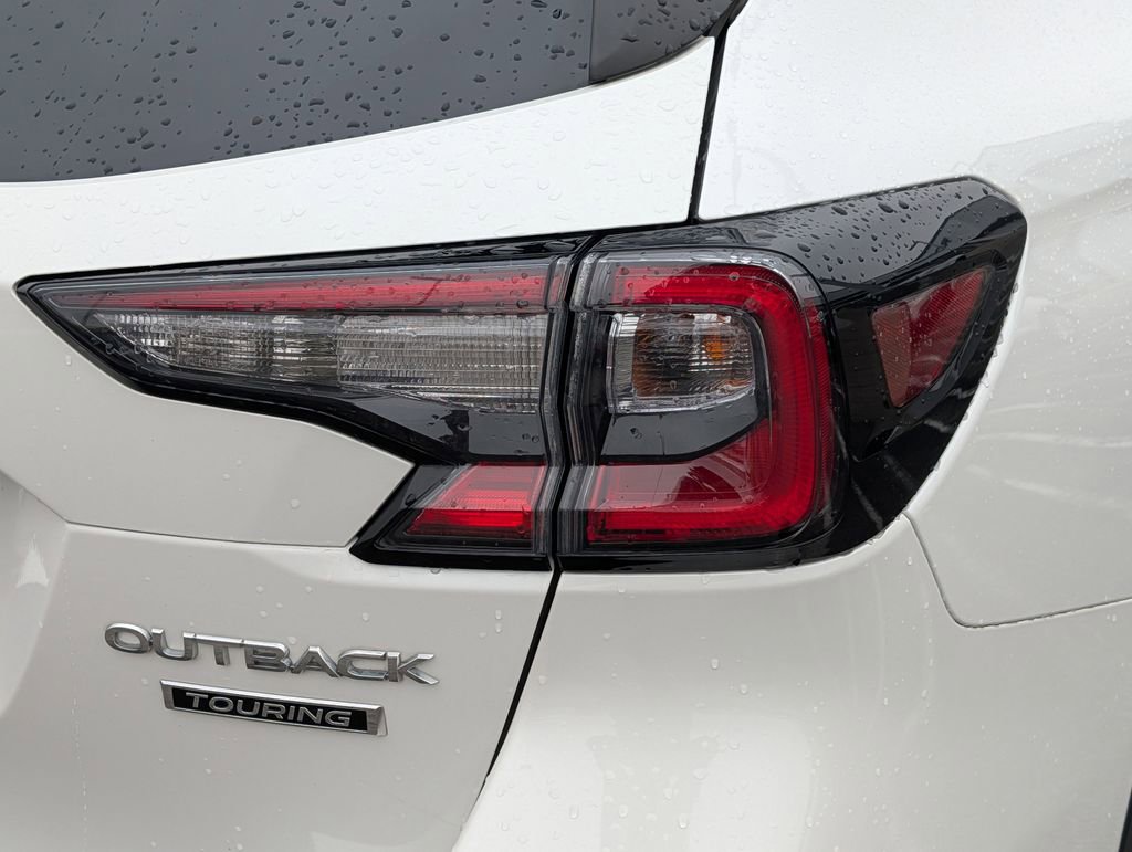 Used 2022 Subaru Outback Touring image 17
