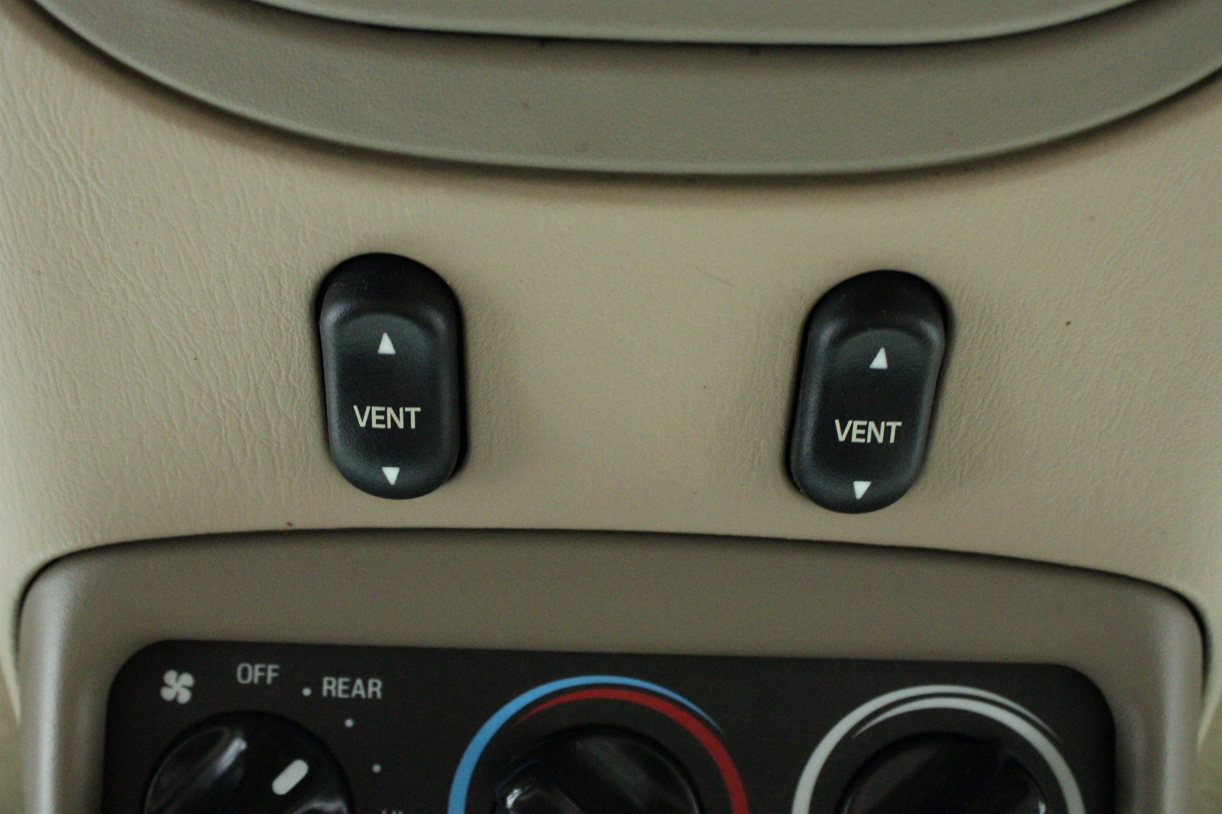 Used 2002 Ford Excursion Limited AWD/4WD image 20