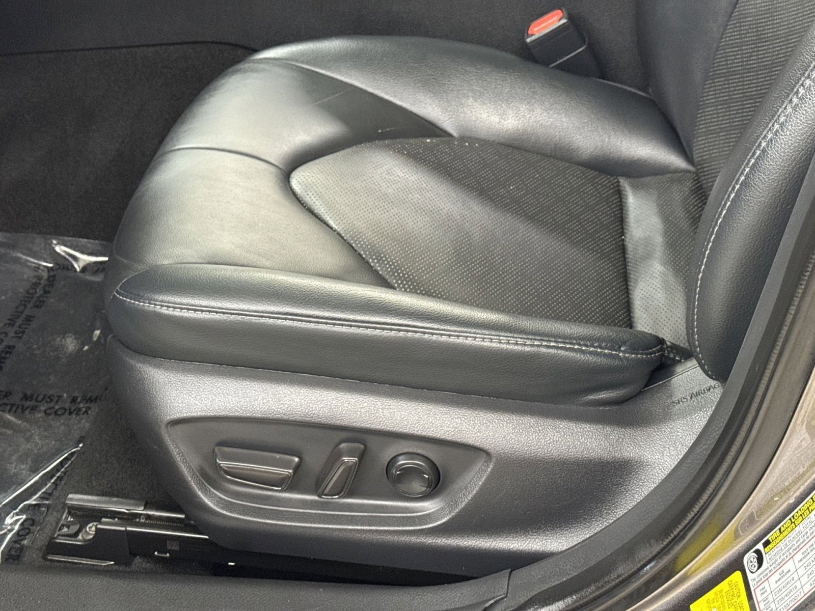 Used 2020 Toyota Camry XSE image 18