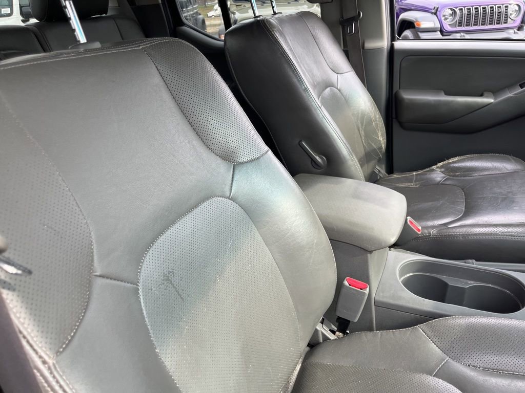Used 2007 Nissan Frontier LE w/ Leather Pkg image 36