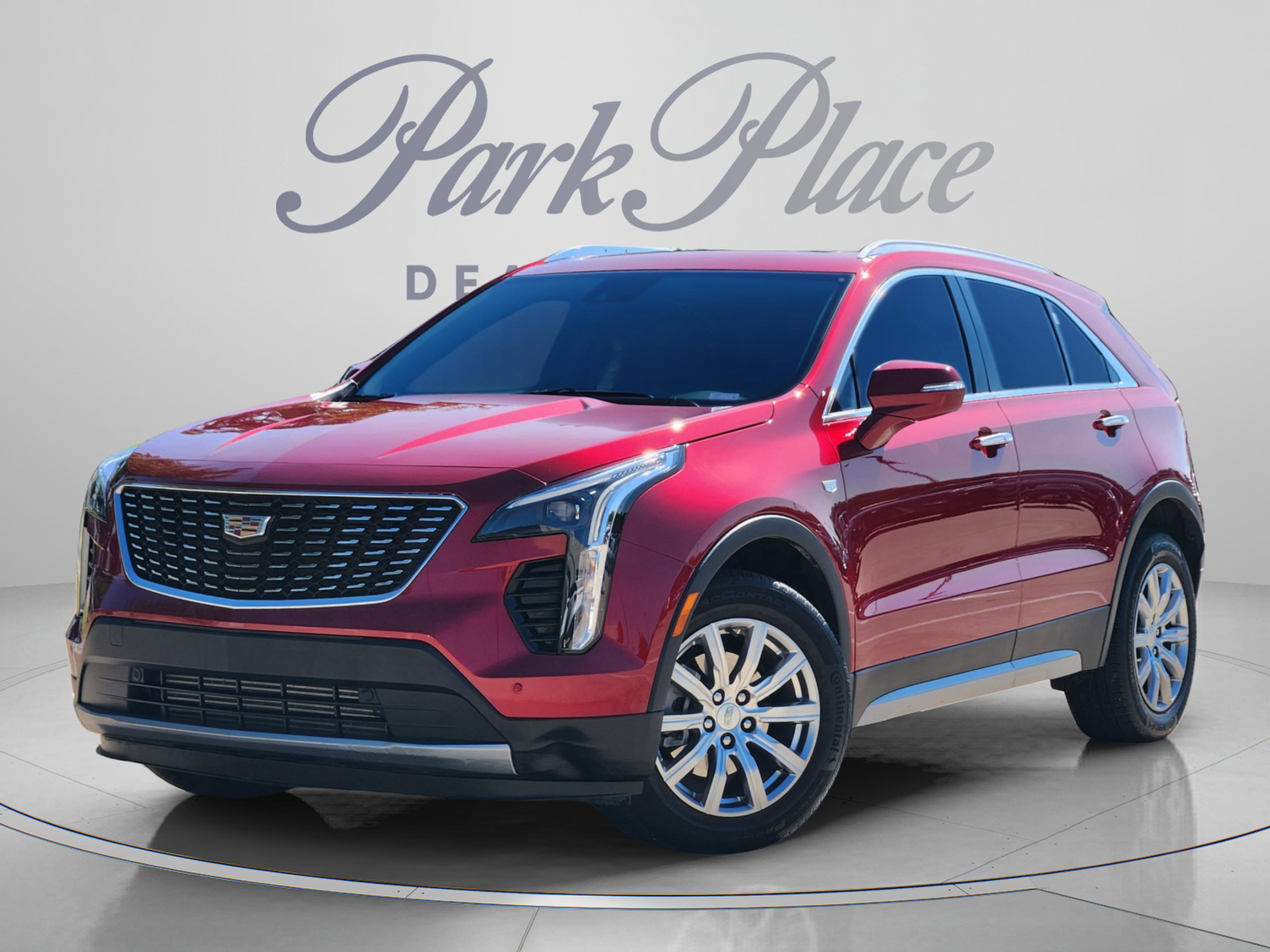 Used 2023 Cadillac XT4 Premium Luxury w/ Cold Weather Package FWD image 1