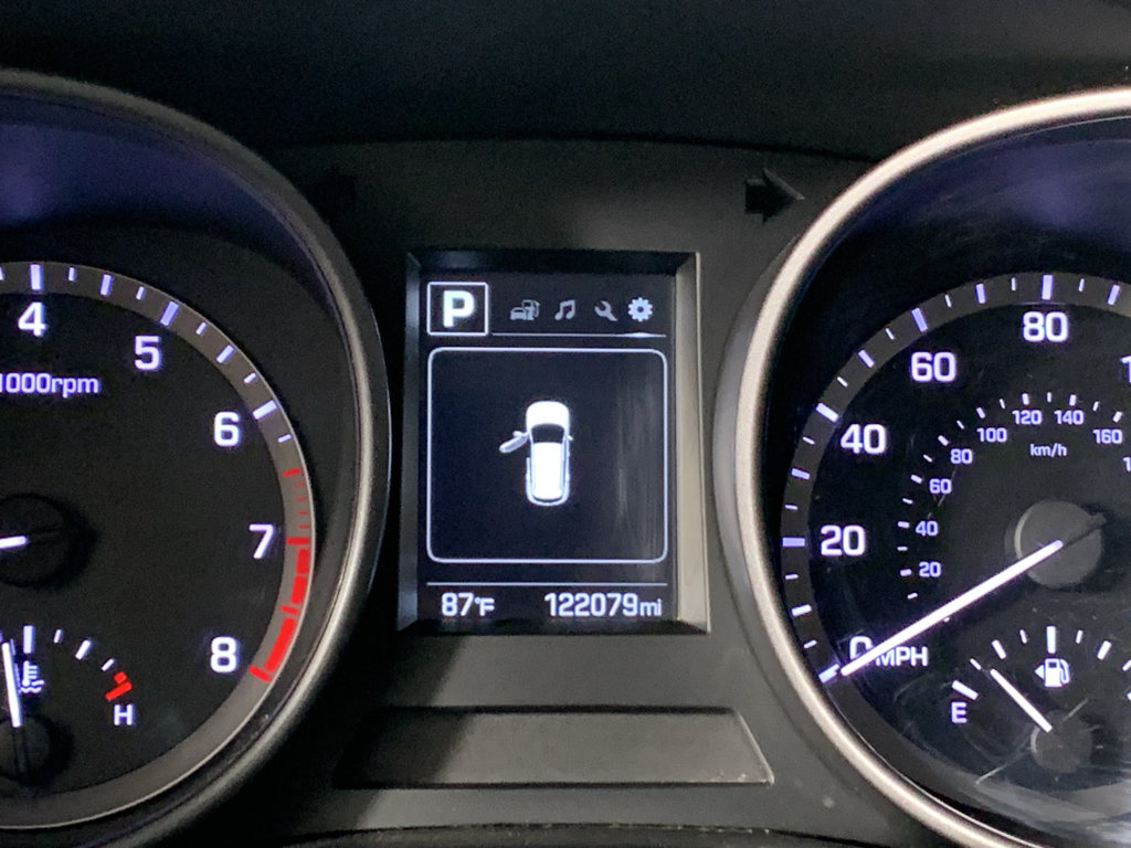 Used 2018 Hyundai Santa Fe Sport FWD image 23