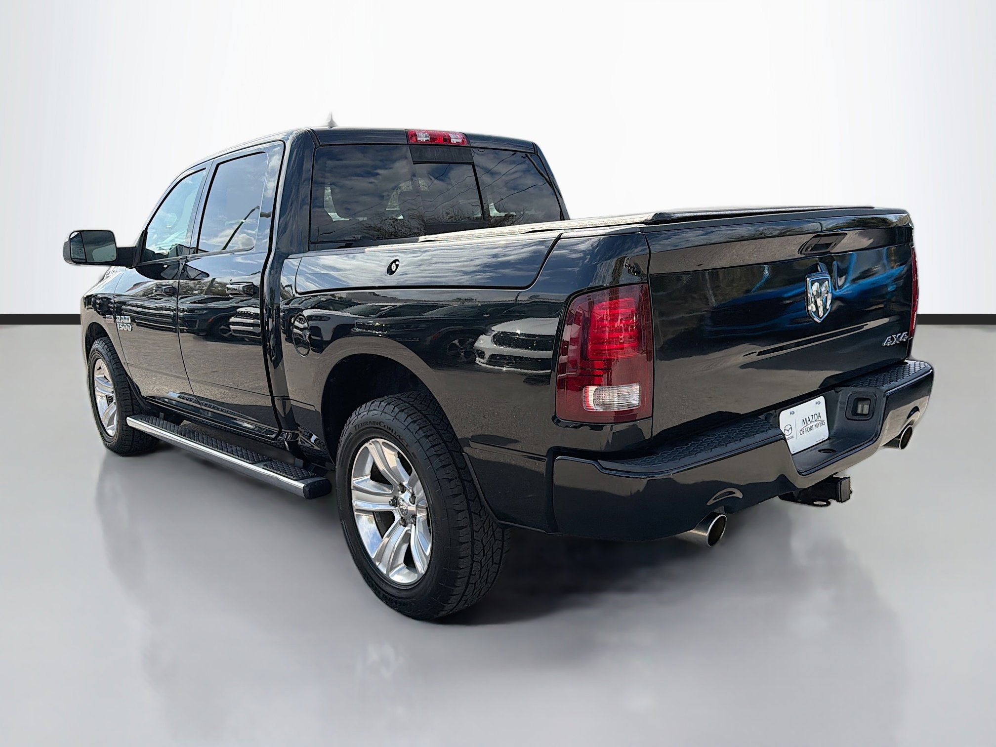 Used 2015 RAM 1500 Sport image 5