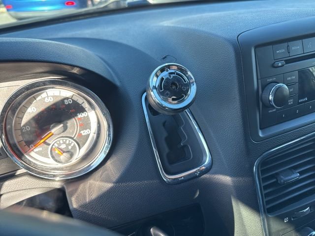 Used 2017 Dodge Grand Caravan SE image 19