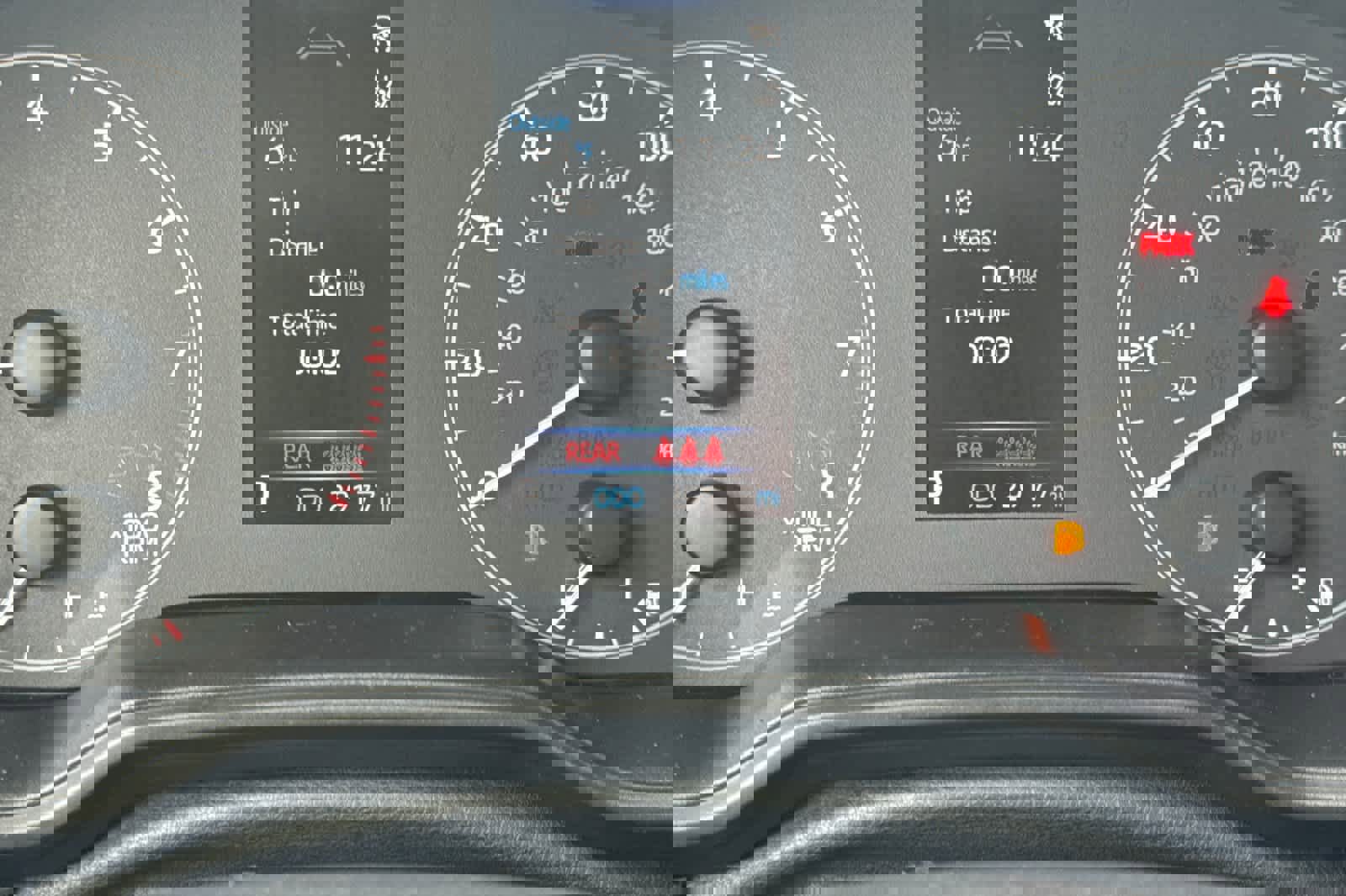 Certified 2023 Toyota Corolla Cross LE image 29