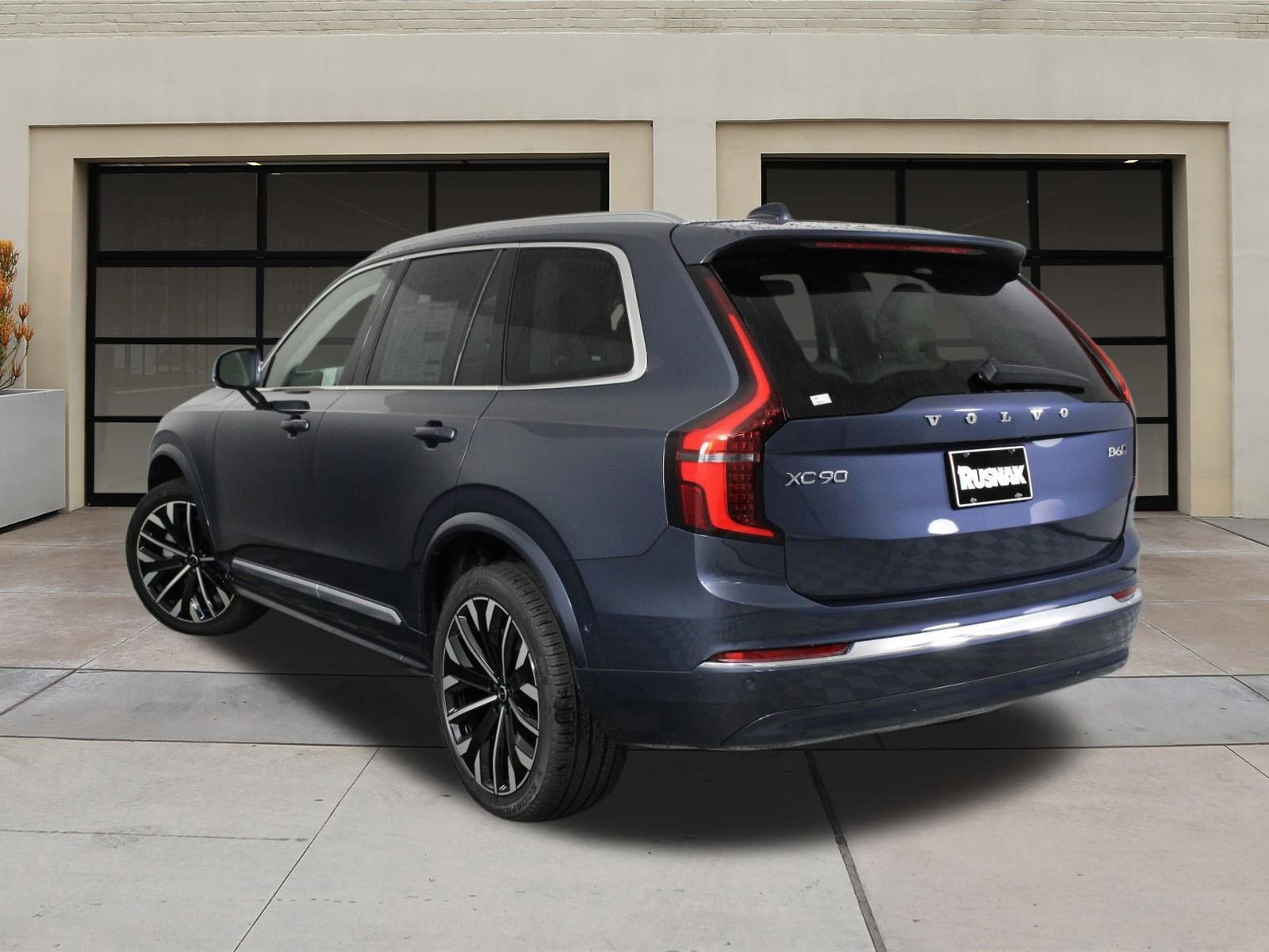 New 2026 Volvo XC90 B6 Ultra image 3